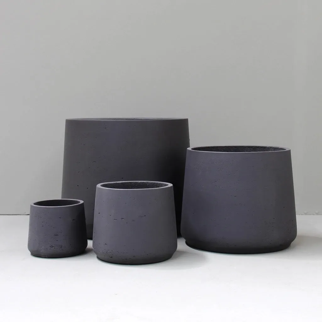 Modcrete Range Black Memphis Pot